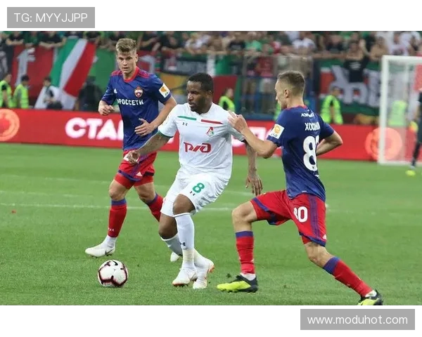 世俱杯加时惊魂！博塔弗戈错失空门，美女球迷当场暴怒(1)