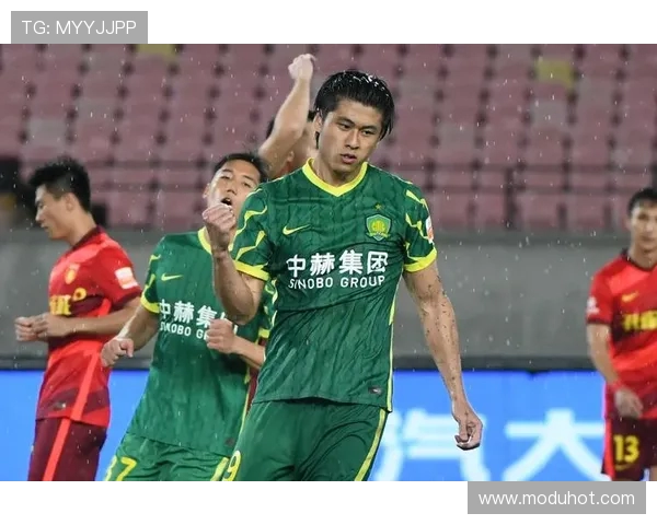 张玉宁回归国安!停赛两战终解禁,全队列队拍头迎核心(3)